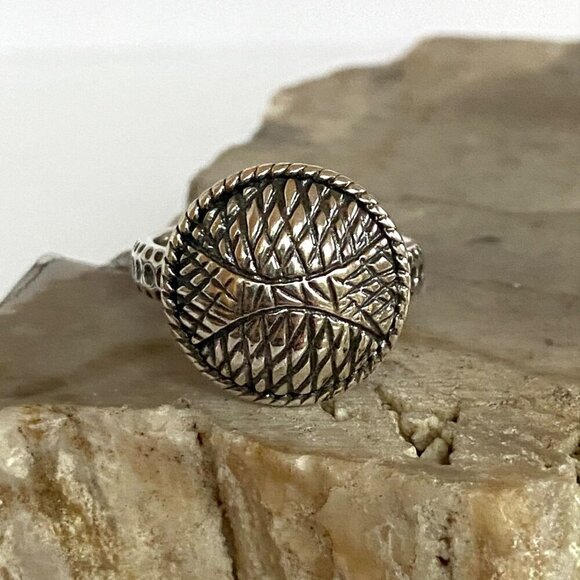 Signed D'Joy Sterling Silver 925 Round Hammered Disc Textured Band Ring Sz 8.75 - Picture 2 of 16